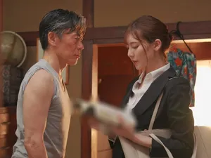 Chị họ của tôi là một tiểu thuyết gia chuyên viết truyện người lớn
