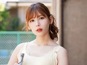 Ép em nhân viên vú to quảng cái bikini