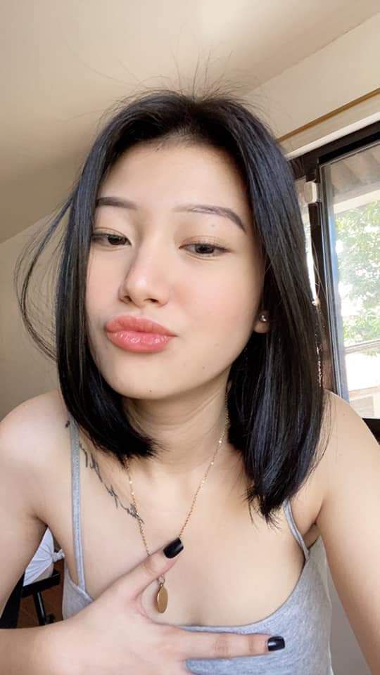 "Tôi là nhà thám hiểm" Tôi đã hẹn hò với một cô gái xinh đẹp vào đêm muộn. Cô gái quá gợi cảm và muốn được quan hệ mạnh bạo. Tôi quan hệ với cô ấy một cách mạnh bạo, và cô gái liên tục hét lên vì đau đớn và tiếp tục xuất tinh...