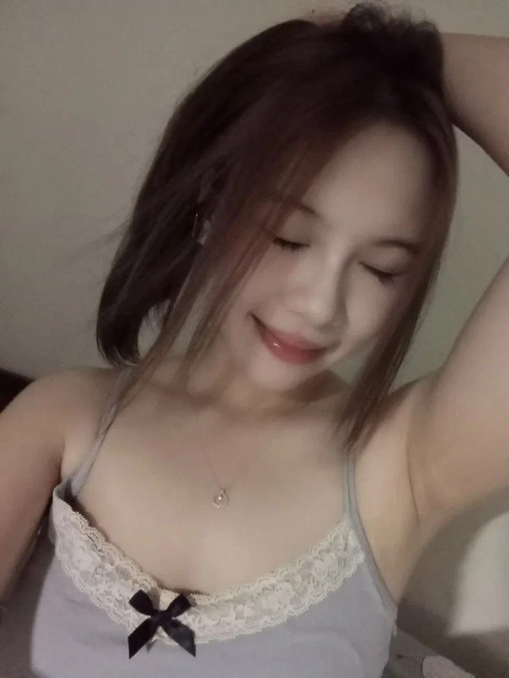 Trốn chồng đụ nhau với anh thợ làm vườn